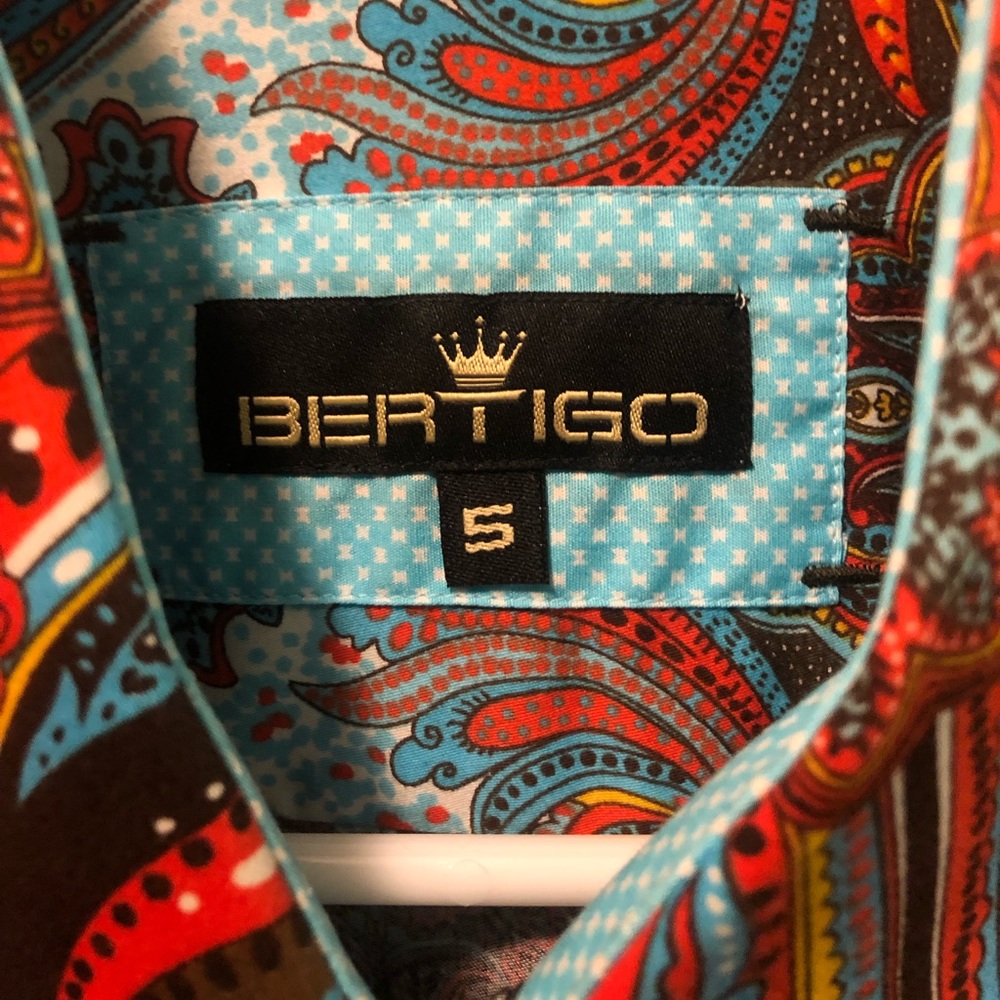 Bertigo button down